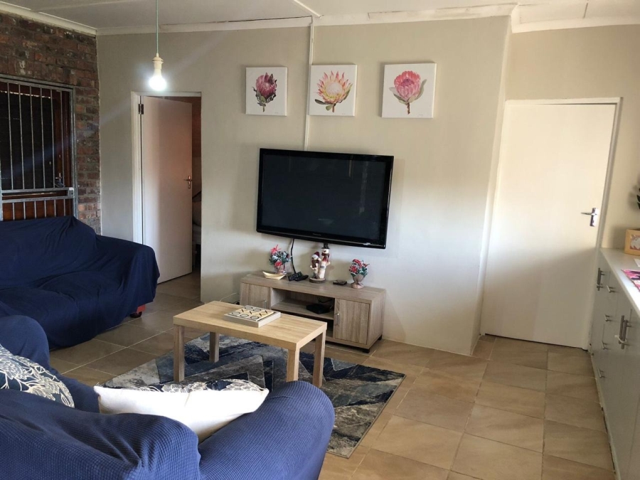 To Let 2 Bedroom Property for Rent in Bettys Bay Western Cape